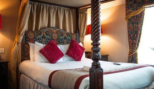 Double Room with Four Poster Bed