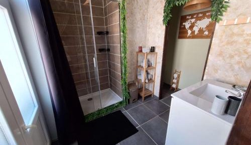Deluxe Family Suite
