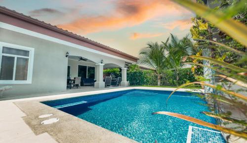 Deluxe Villa