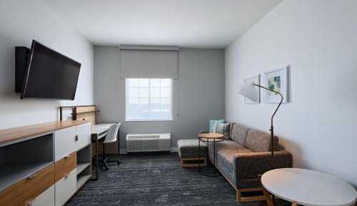 One-Bedroom King Suite with Sofa Bed and Inland View
