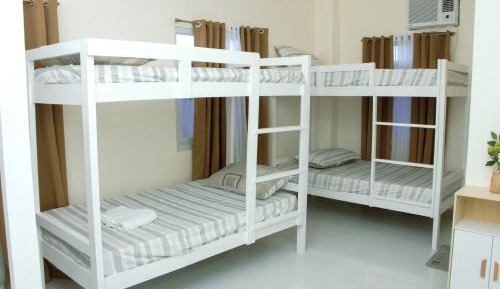 6-Bed Mixed Dormitory Room
