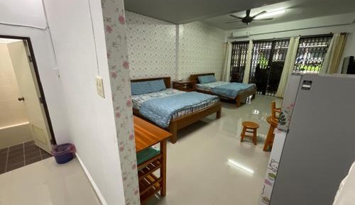 Quadruple Room with Private Bathroom