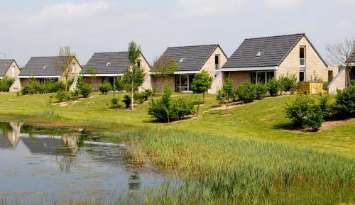 Three-Bedroom Holiday Home with Garden