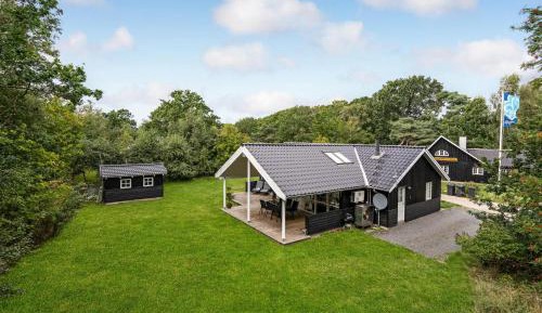 Two-Bedroom Holiday Home
