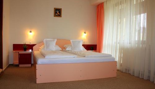 Apartment (4 Adults)