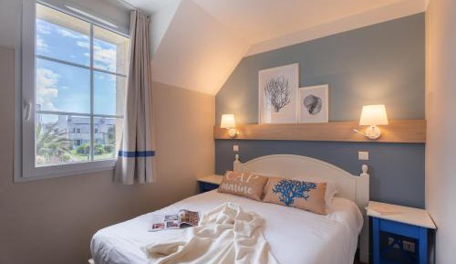 Superior Two-Bedroom House with Terrace (6 People)