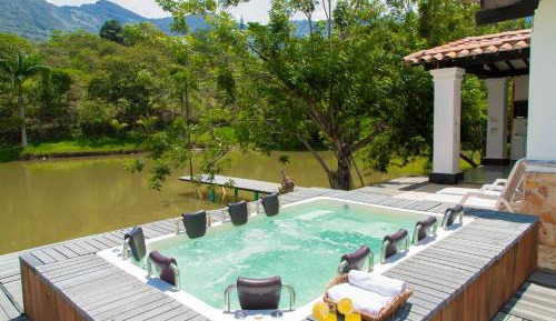 Deluxe Villa