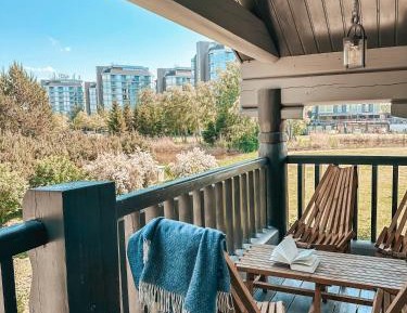 Apartment with Balcony