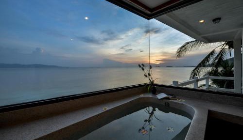 Deluxe Room - Beach Front