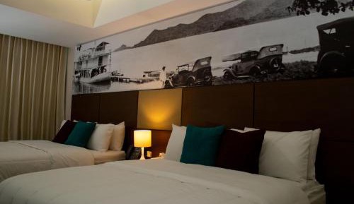 King Room with Two King Beds