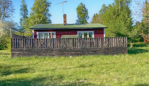 One-Bedroom Holiday Home