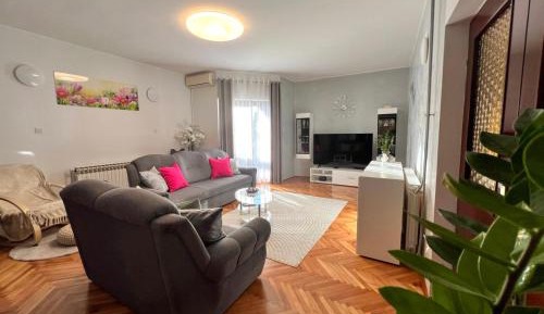 Apartment - Split Level