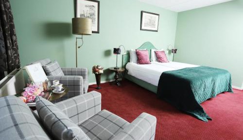 Deluxe Double or Twin Room with Balcony