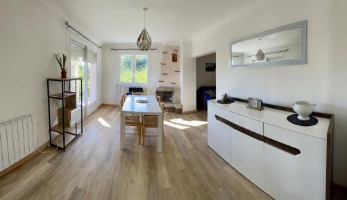Two-Bedroom Apartment with Balcony and Terrace