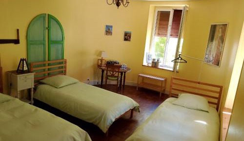 Triple Room with Garden View