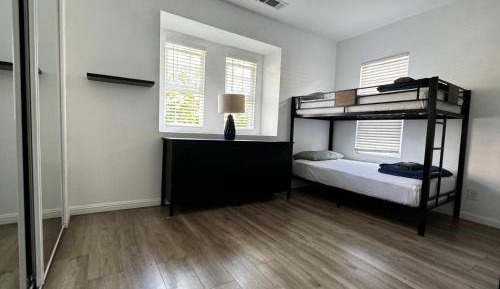 Bed in 4-Bed Mixed Dormitory Room