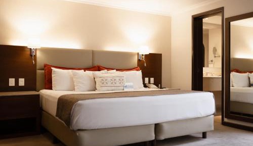Deluxe King Suite