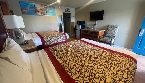 Deluxe Queen Room