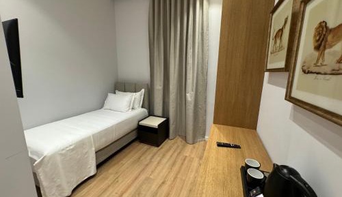 Deluxe Single Room