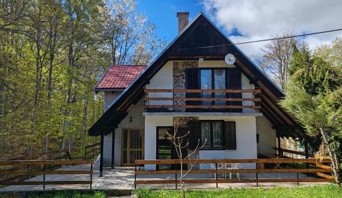 Three-Bedroom Holiday Home 