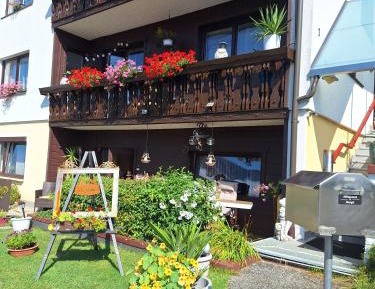 Two-Bedroom Apartment with Balcony or Terrace - Annex