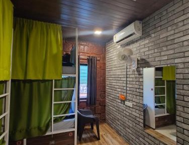 Bed in 8-Bed Mixed Dormitory Room