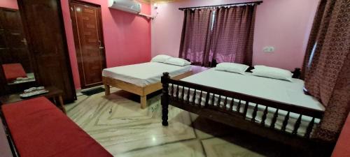 Comfort Triple Room