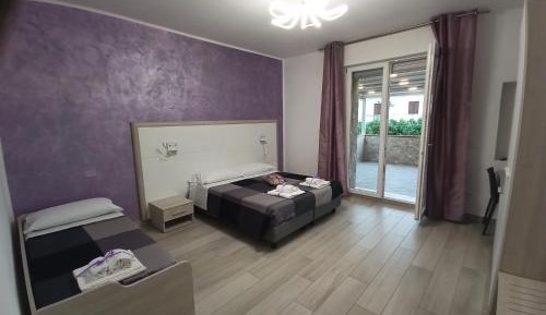 Quadruple Room with Terrace and Private Bathroom