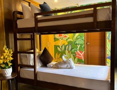 Quadruple Room with Private Bathroom