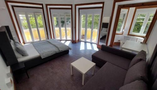 Quadruple Room with Shared Bathroom