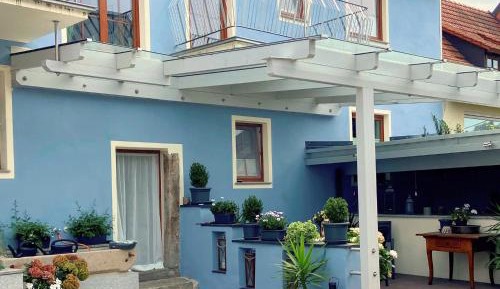One-Bedroom Apartment with Balcony