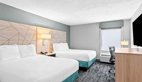 Queen Room with Two Queen Beds - Non-Smoking