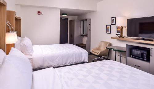 Queen Room with Two Queen Beds - Hearing Accessible/Non-Smoking