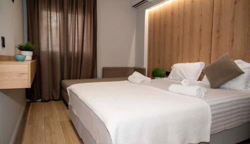 Triple Room with City View