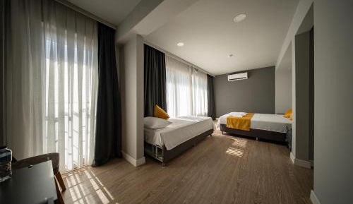 Deluxe Triple Room with Sea View