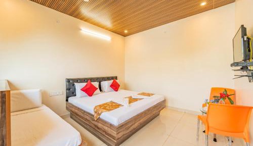Triple Room with Balcony