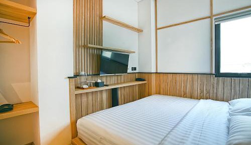 Deluxe King Room