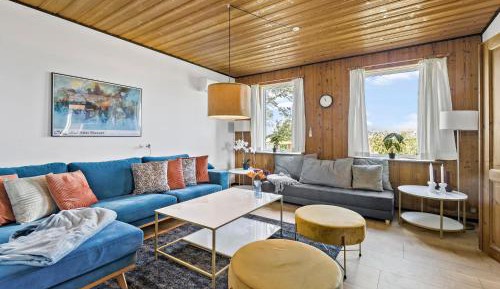 Five-Bedroom Holiday Home