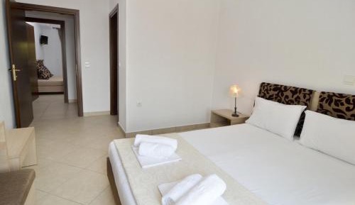 Two-Bedroom Deluxe Apartment