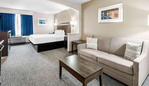 King Suite with Sofa Bed