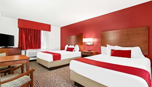 Queen Room with Two Queen Beds - Smoking