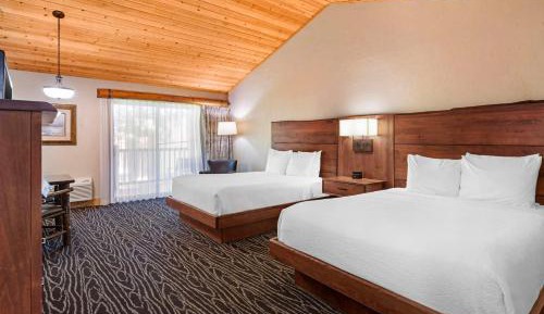 Queen Room with Two Queen Beds - Non-Pet Friendly