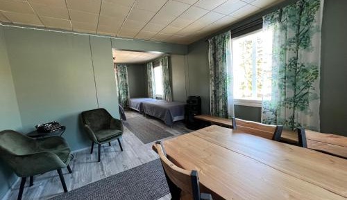 Economy Quadruple Room with Shared Bathroom