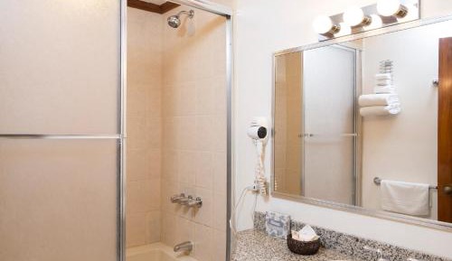 Duplex Quadruple Room