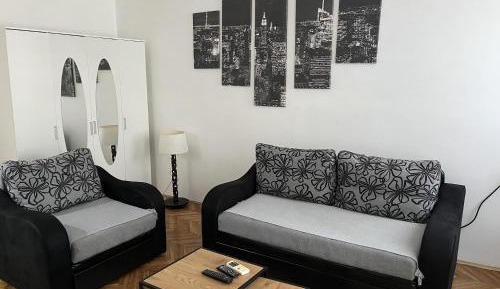 One-Bedroom Apartment with Terrace