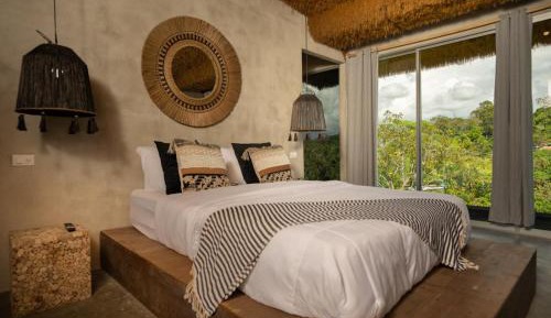 Suite with Garden View
