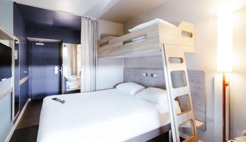 Standard Double Room with Bunk Bed