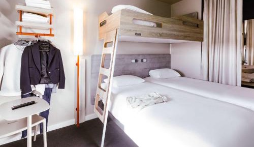 Standard Twin Room with Bunk Bed
