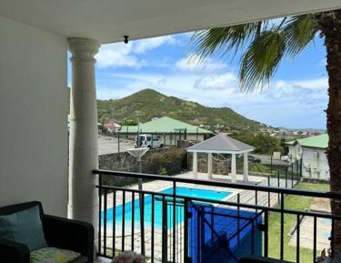Three-Bedroom Apartment with Balcony