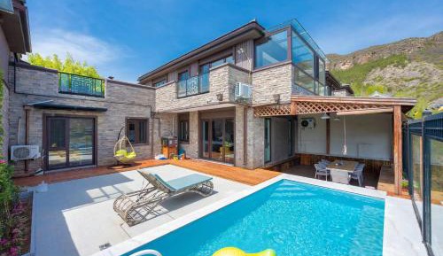 Three-Bedroom Villa with Private Pool